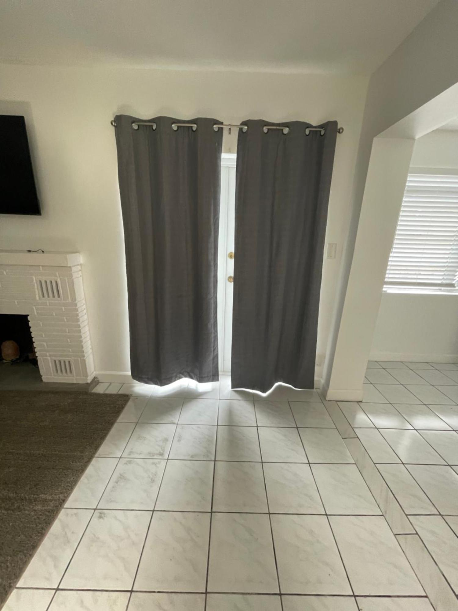 Appartement Modern Close To Downtown And The Airport